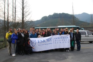 Dragon Well Tea Plantation, Hangzhou - Group pic at the tea plantation!