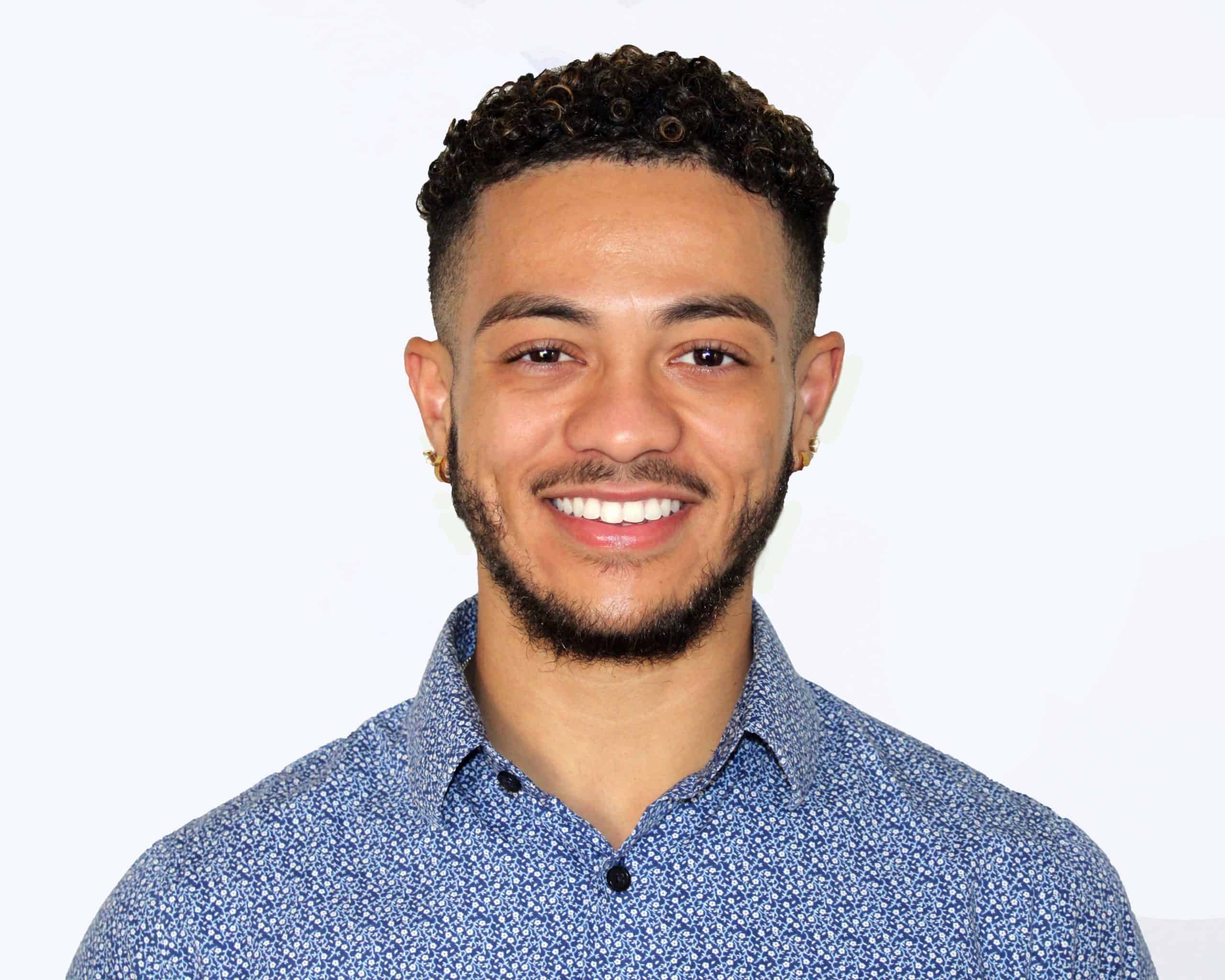 Meet the MBA Class of 2024 “Alex” Ramon Alejandro Gonzalez Voice of