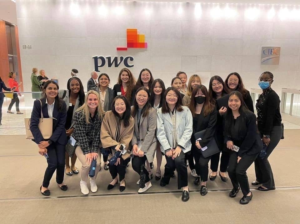 Picture of “100 Women in Finance” pre-programming event attendees of MAF 2023 class at PWC on October 4th, 2022