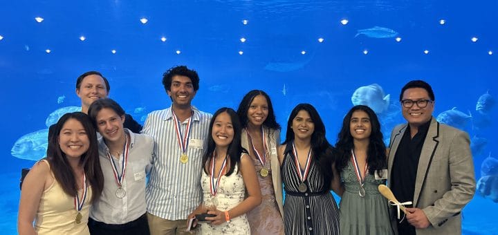 Pictured: Chloe Chen 25BBA, Tom Moak Jr. 25MBA, Jack Bershad 25BBA, Raaj Kumar 25BBA, Sarah Kim 25BBA, Sasha McNair 25MBA, Swechcha Kurapati 25MBA, Saanvi Sood 25BBA, and Samuel Le 25MBA at the Georgia Aquarium
