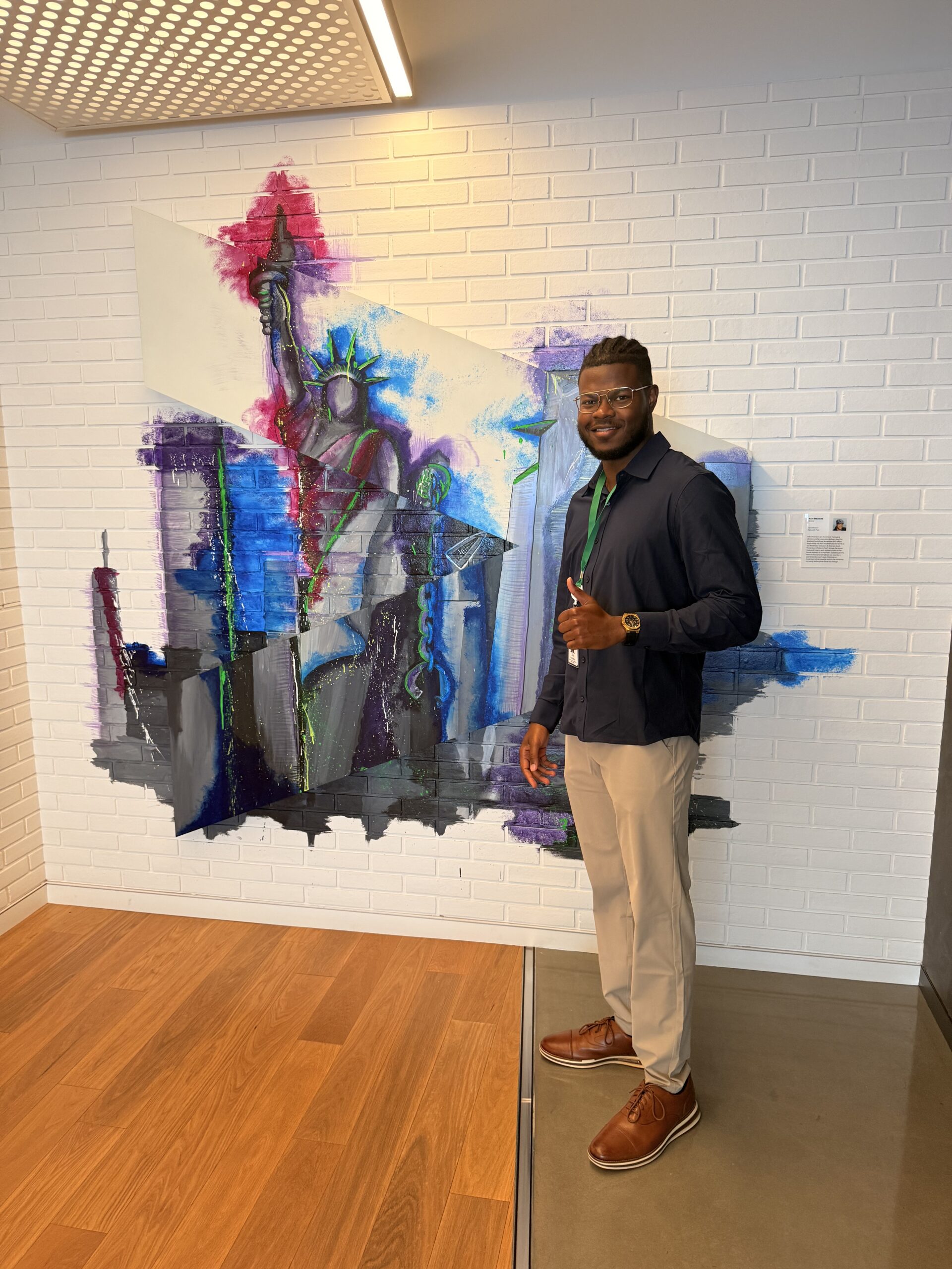 アクセンチュア・ニューヨークオフィスでの戦略コンサルティング・インターンシップの初日を迎えたザイオン・リチャードソン。